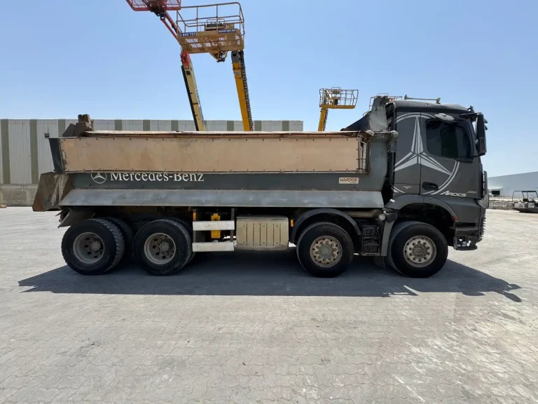 2017 - USED MERCEDES AROCS 3951 - 25.5TONS TIPPER TRUCK