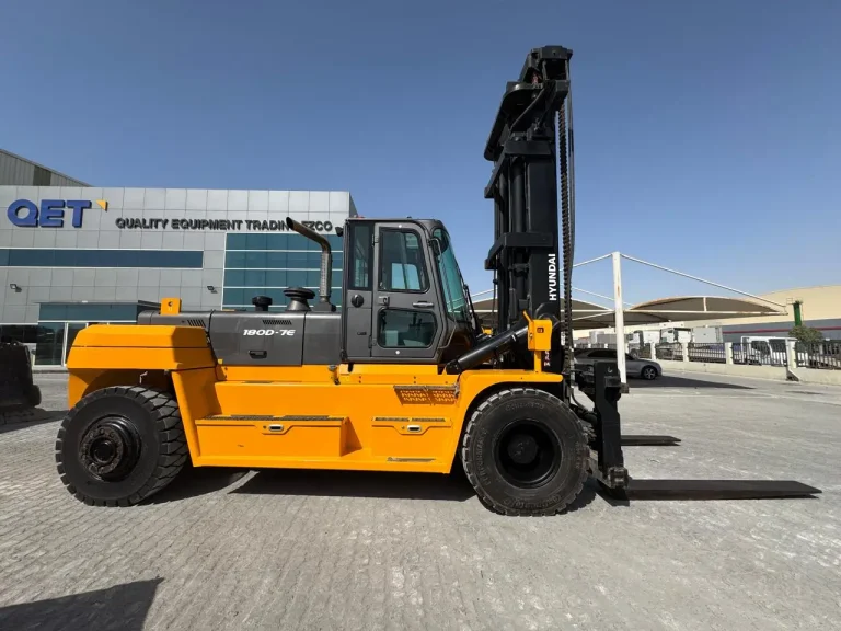 2019 - USED HYUNDAI 180D-7E - 18TONS FORKLIFT
