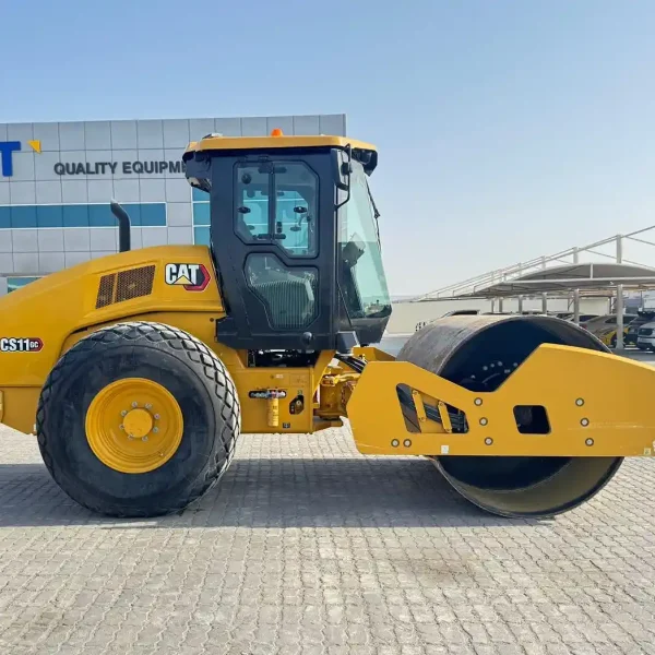 catepillar-11tons-cs11gc-v30655-single-drum-loader
