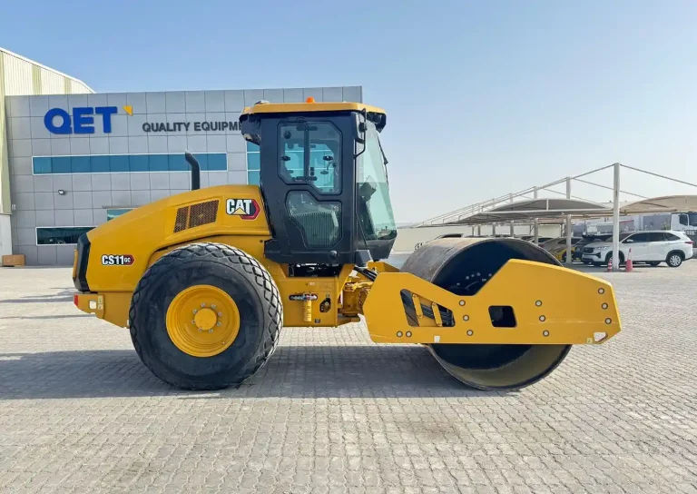 2024 - CATERPILLAR CS11GC - 11 TONS ROLLER