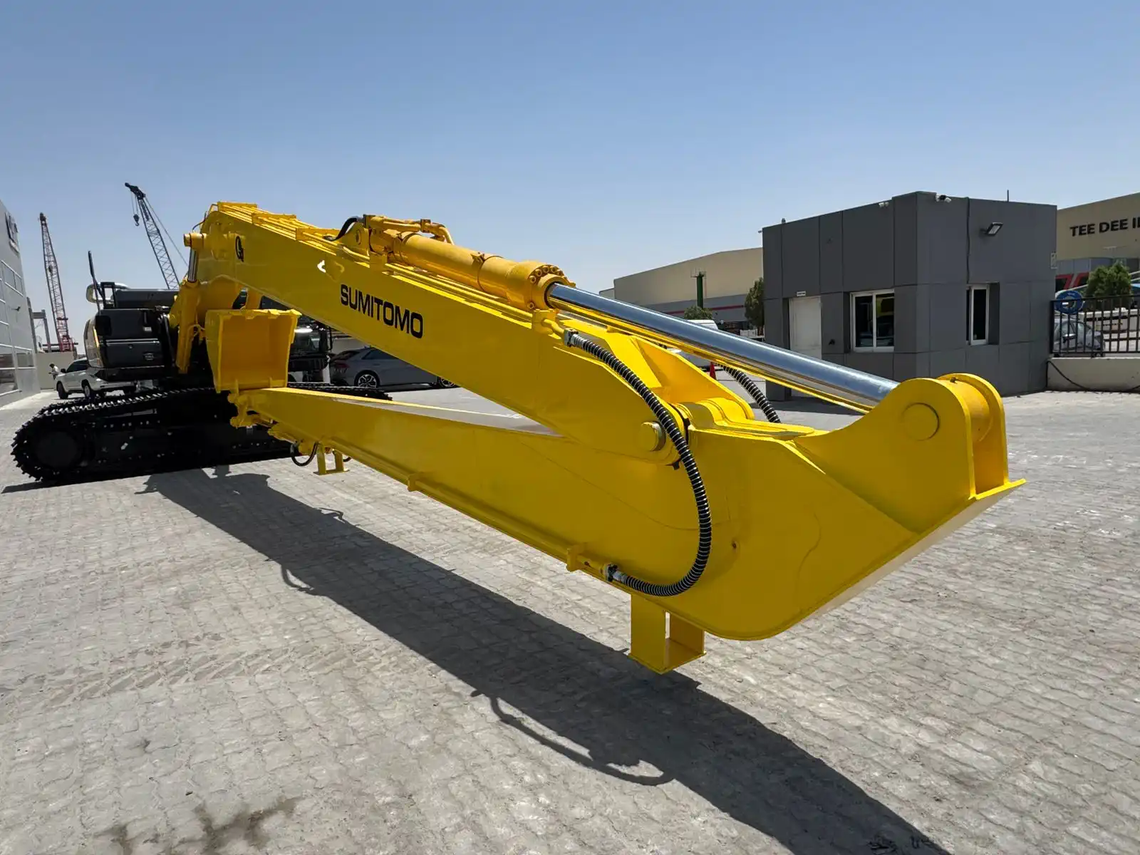 NEW LONG REACH 18M BOOM WITH BUCKET SUITABLE FOR SUMITOMO 370 EXCAVATOR NEW LONG REACH 18M BOOM WITH BUCKET SUITABLE FOR SUMITOMO 370 EXCAVATOR